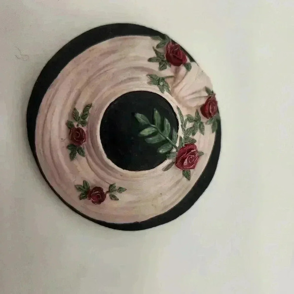 Willow Hall Agatha Trinket Box Victorian Ladies Hat On Hatbox Roses Boho Vintage - Picture 6 of 9